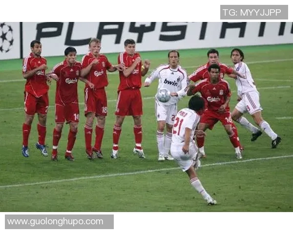 足球任意球的艺术与技巧解析如何在比赛中掌握制胜关键